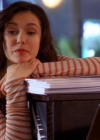 vampirediariesworld-dot-org_AmericanMall00307.png