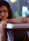 vampirediariesworld-dot-org_AmericanMall00309.png