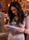 vampirediariesworld-dot-org_AmericanMall00603.png
