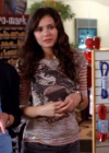 vampirediariesworld-dot-org_AmericanMall00652.png