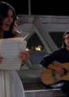 vampirediariesworld-dot-org_AmericanMall00973.png