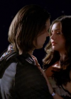 vampirediariesworld-dot-org_AmericanMall01119.png