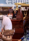 vampirediariesworld-dot-org_AmericanMall01255.png