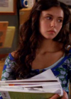 vampirediariesworld-dot-org_AmericanMall01340.png