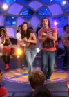 vampirediariesworld-dot-org_AmericanMall02529.png