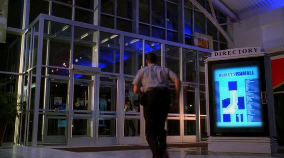 vampirediariesworld-dot-org_AmericanMall00005.png