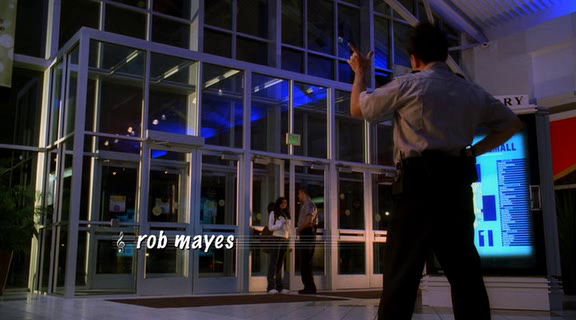 vampirediariesworld-dot-org_AmericanMall00018.png
