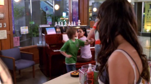 vampirediariesworld-dot-org_AmericanMall00708.png vampirediariesworld-dot-org_AmericanMall00708.png