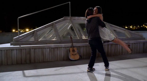 vampirediariesworld-dot-org_AmericanMall01059.png