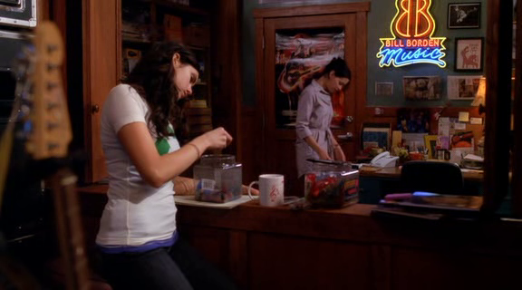 vampirediariesworld-dot-org_AmericanMall01729.png vampirediariesworld-dot-org_AmericanMall01729.png