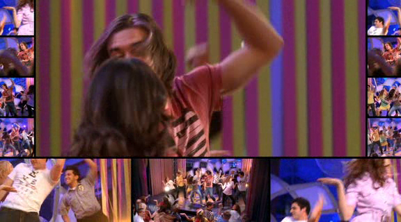 vampirediariesworld-dot-org_AmericanMall02640.png