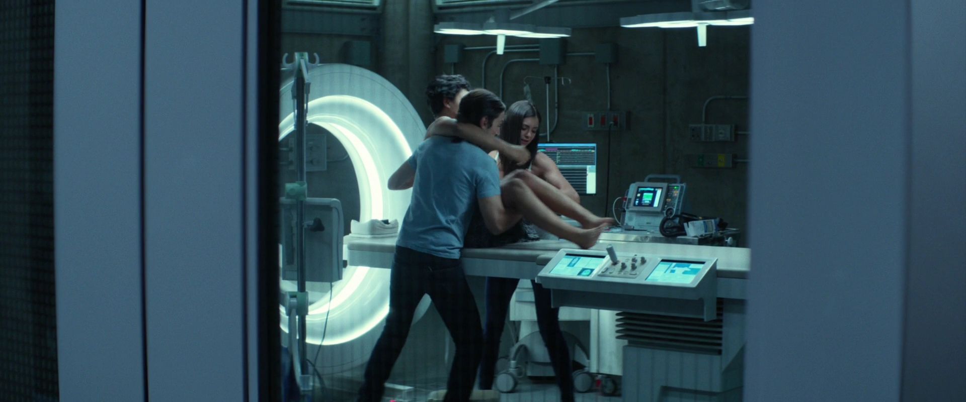 VampireDiariesWorld-dot-nl_Flatliners2918.jpg