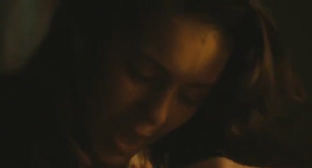 VampireDiariesWorld-dot-org-FugitivePieces1940.jpg
