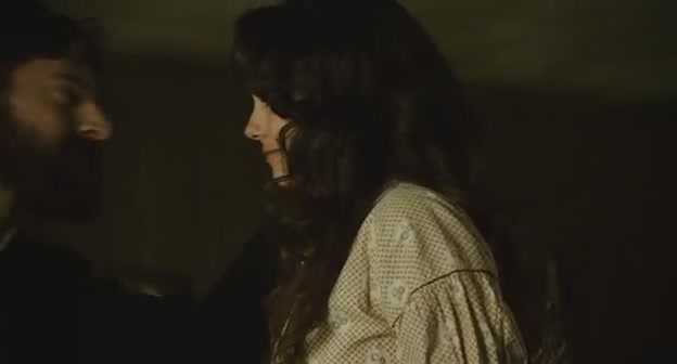 VampireDiariesWorld-dot-org-FugitivePieces2199.jpg