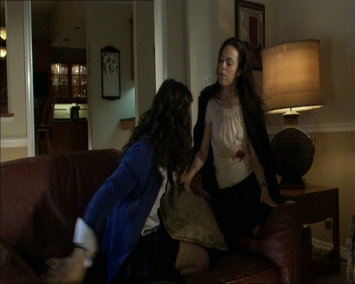 VampireDiariesWorld_dot_org-MyDaughtersSecret1203.png