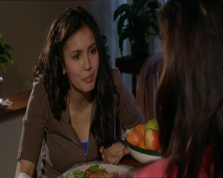 VampireDiariesWorld_dot_org-MyDaughtersSecret3245.png