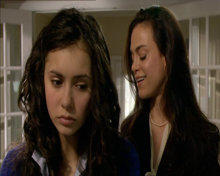 VampireDiariesWorld_dot_org-MyDaughtersSecret4413.png