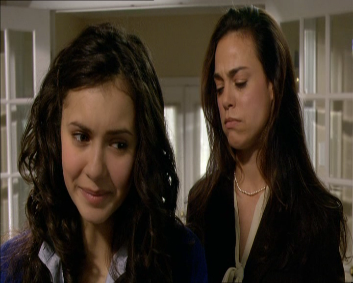 VampireDiariesWorld_dot_org-MyDaughtersSecret4419.png