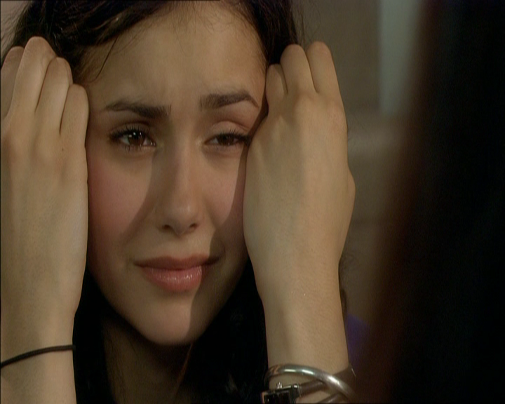 VampireDiariesWorld_dot_org-MyDaughtersSecret4550.png