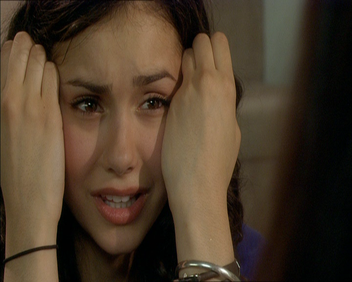 VampireDiariesWorld_dot_org-MyDaughtersSecret4551.png