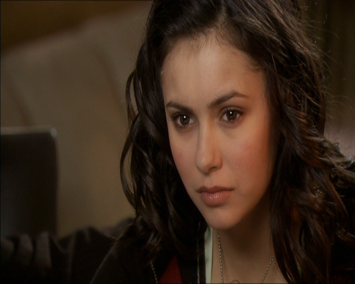VampireDiariesWorld_dot_org-MyDaughtersSecret4640.png