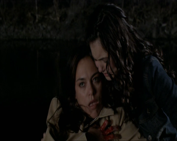 VampireDiariesWorld_dot_org-MyDaughtersSecret5355.png