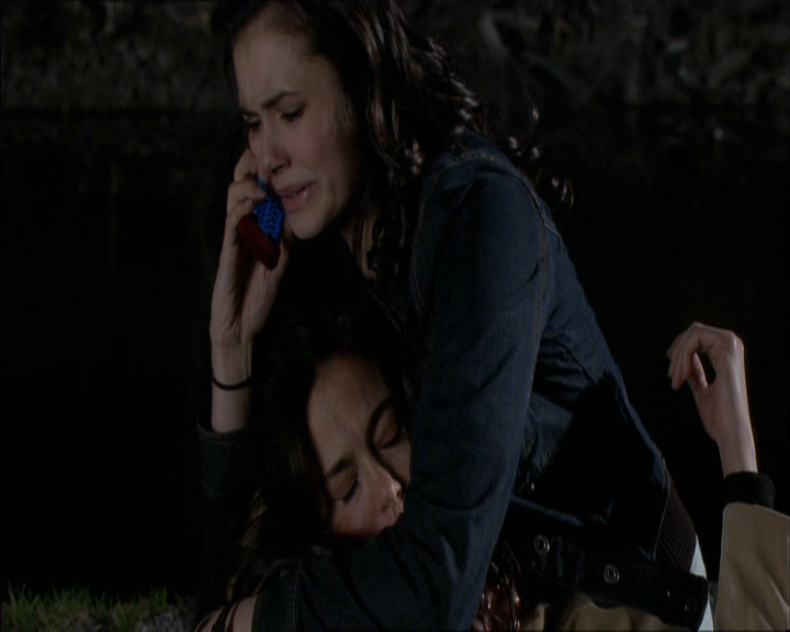 VampireDiariesWorld_dot_org-MyDaughtersSecret5413.png