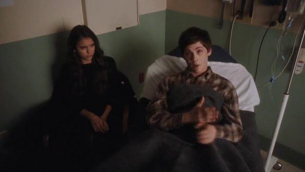 VampireDiariesWorld-dot-org_ThePerksOfBeingAWallflower3195.jpg