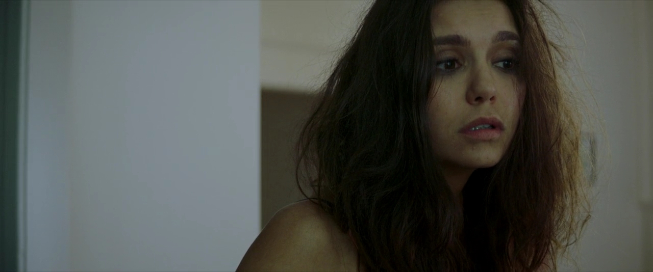 VampireDiariesWorld-dot-nl-SickGirl0212.jpg VampireDiariesWorld-dot-nl-SickGirl0212.jpg