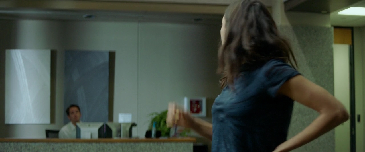 VampireDiariesWorld-dot-nl-SickGirl2188.jpg