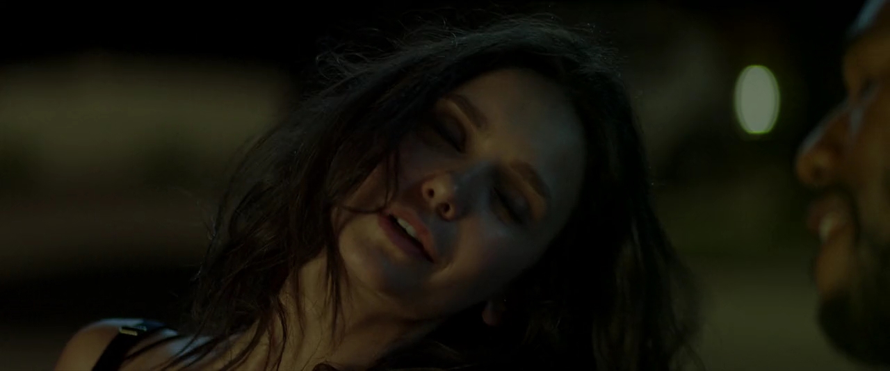 VampireDiariesWorld-dot-nl-SickGirl2900.jpg