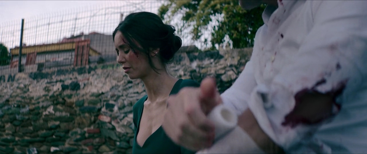 VampireDiariesWorld-dot-nl-TheBricklayer2613.jpg VampireDiariesWorld-dot-nl-TheBricklayer2613.jpg