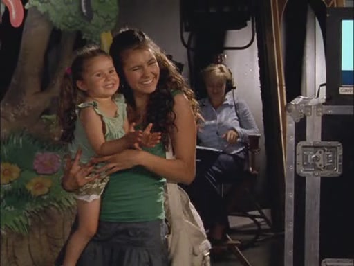 VampireDiariesWorld-dot-org-DegrassiTheNextGeneration-6x05EyesWithoutaFacePart1-0997.jpg