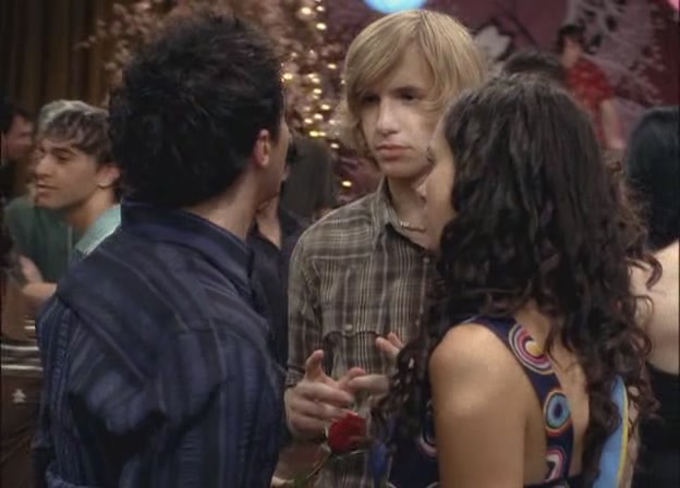 VampireDiariesWorld-dot-org-DegrassiTheNextGeneration-7x16SweetChildOMine0892.jpg