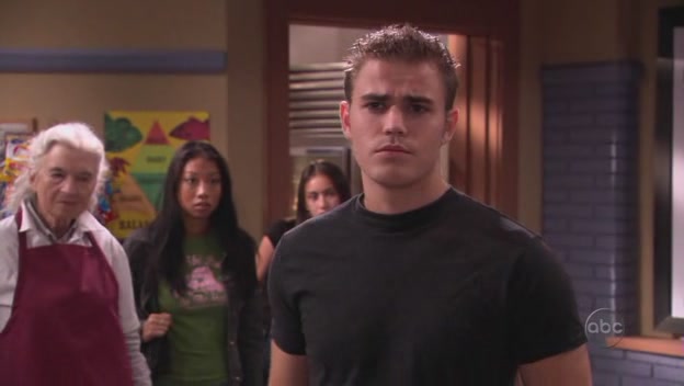 Charmed-Online-dot-nl_8SimpleRules-2x01-0594.jpg