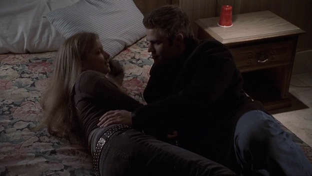 VampireDiariesWorld-dot-org_Everwood2x16-1560.jpg VampireDiariesWorld-dot-org_Everwood2x16-1560.jpg
