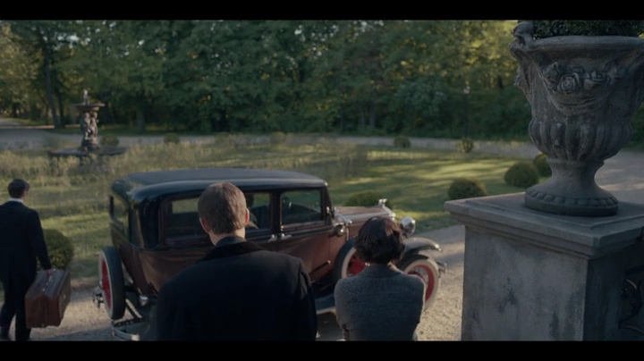 VampireDiariesWorld-dot-nl_FlowersInTheAttic-TheOrigin1x013040.jpg