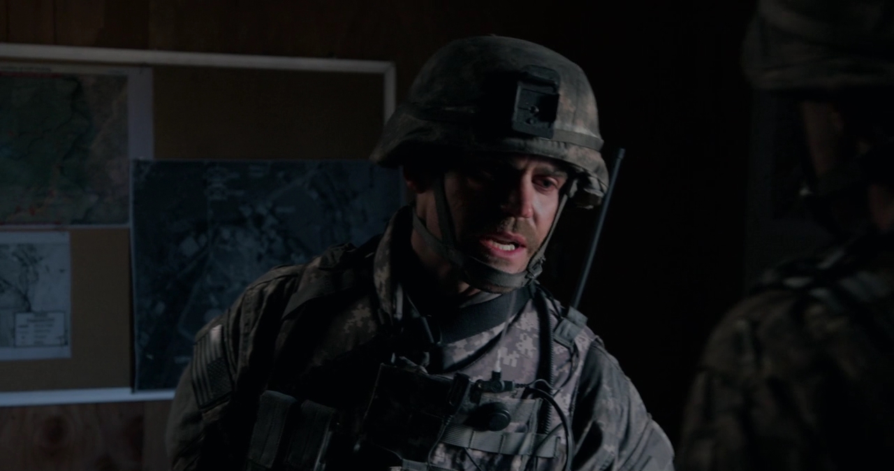 VampireDiariesWorld-dot-nl_MedalOfHonor1x02-1332.jpg