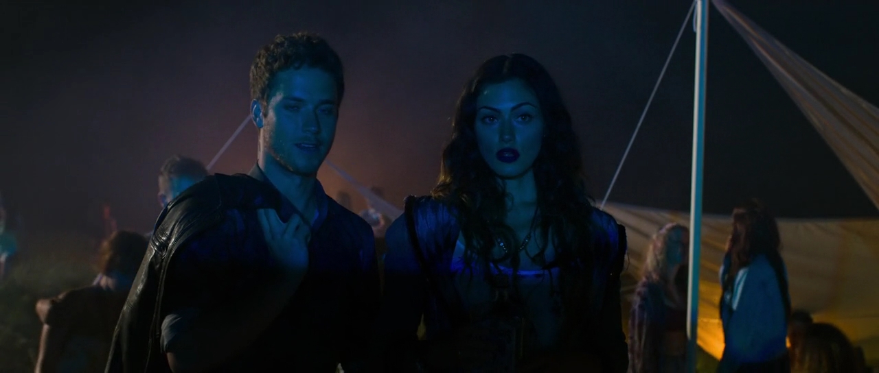 VampireDiariesWorld-dot-nl_TakeDown0148.jpg