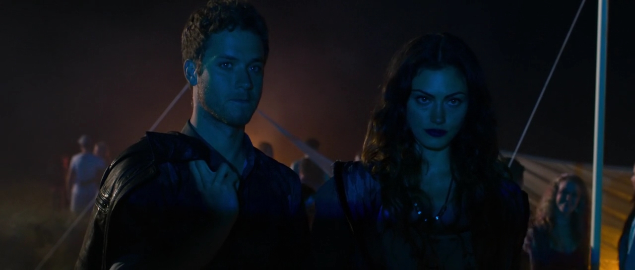 VampireDiariesWorld-dot-nl_TakeDown0153.jpg
