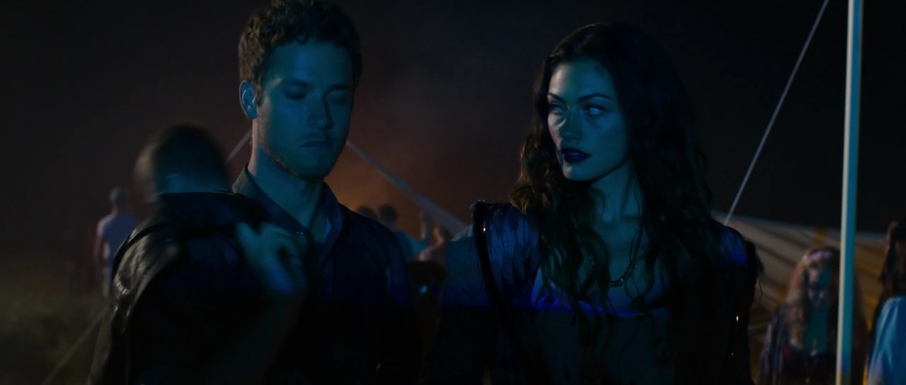 VampireDiariesWorld-dot-nl_TakeDown0158.jpg