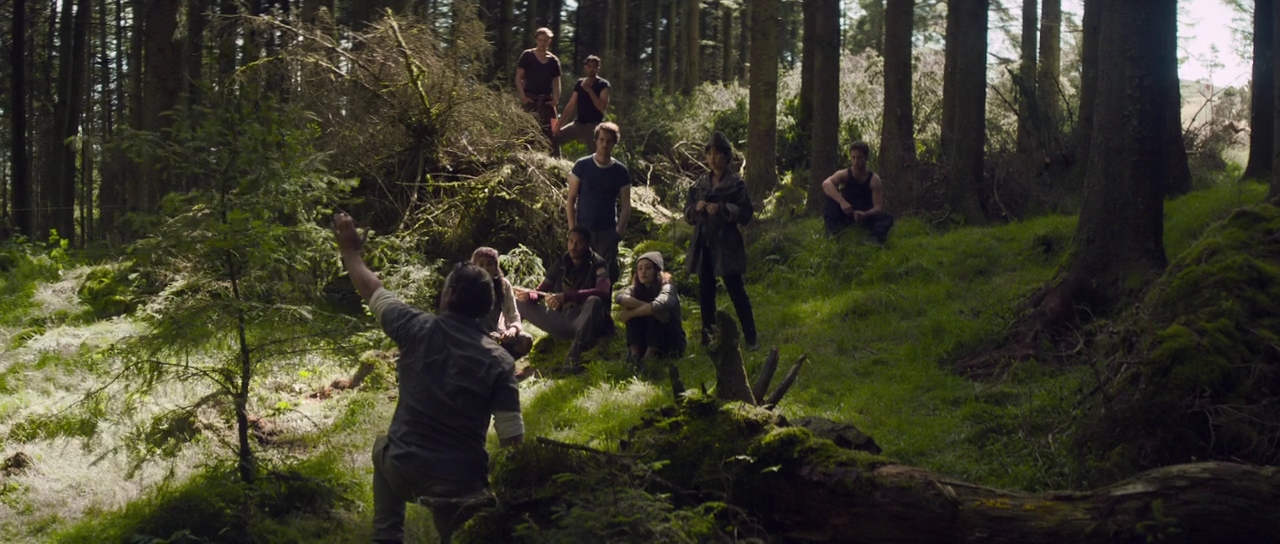 VampireDiariesWorld-dot-nl_TakeDown1915.jpg