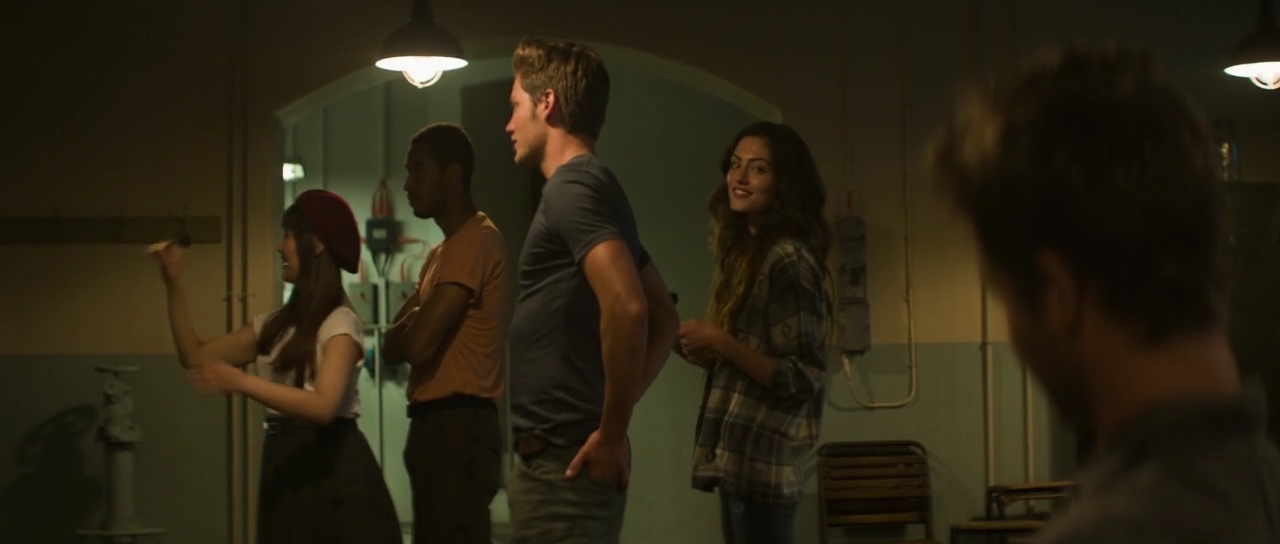 VampireDiariesWorld-dot-nl_TakeDown2693.jpg