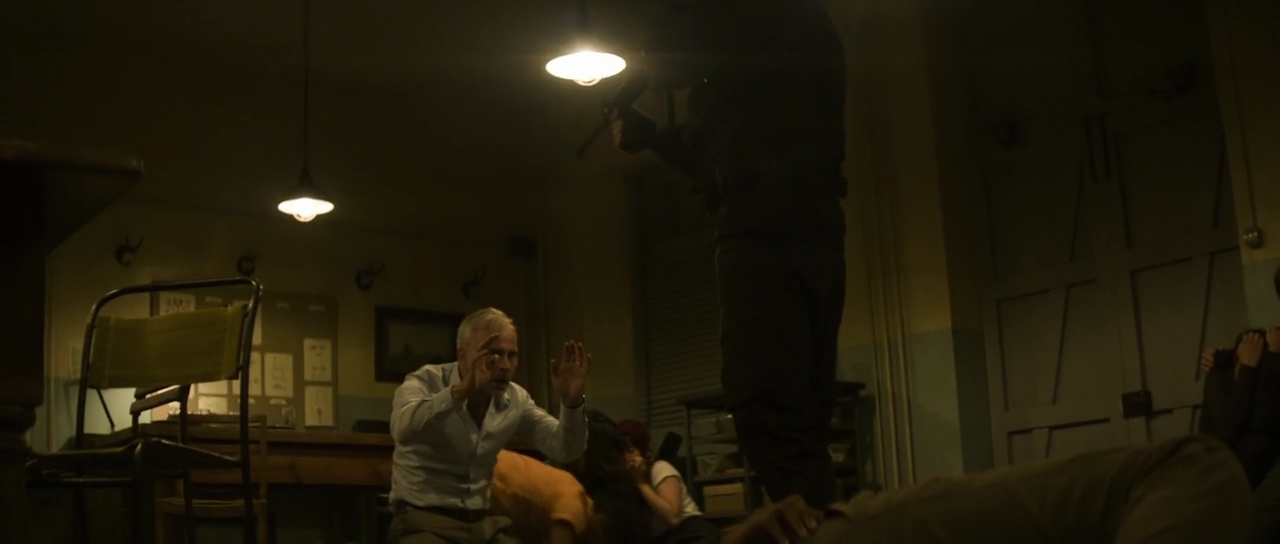 VampireDiariesWorld-dot-nl_TakeDown2882.jpg