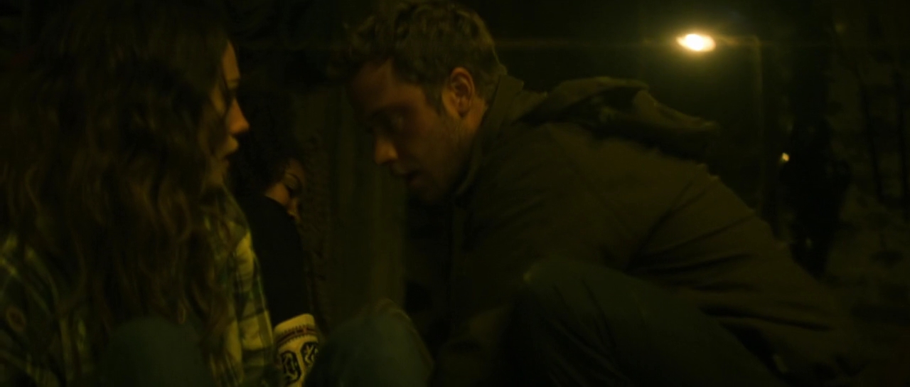 VampireDiariesWorld-dot-nl_TakeDown4202.jpg