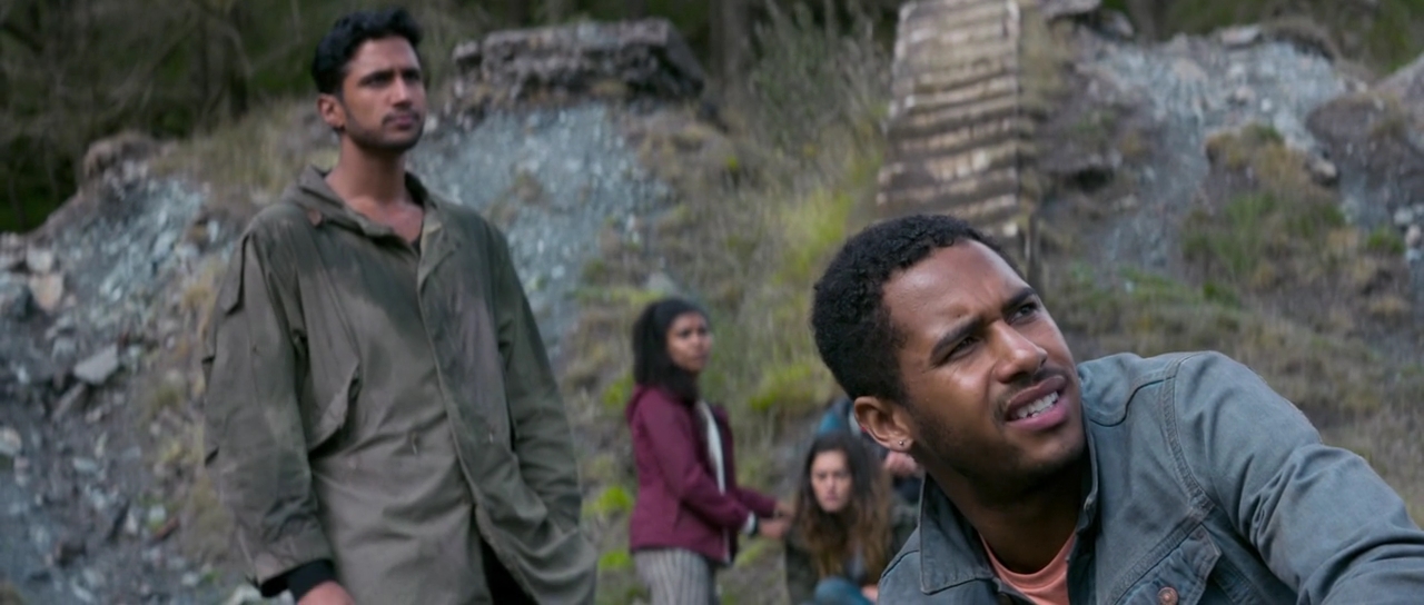VampireDiariesWorld-dot-nl_TakeDown5321.jpg