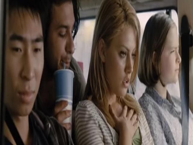 VampireDiariesWorld-dot-org_TomorrowWhenTheWarBegan-0619.jpg