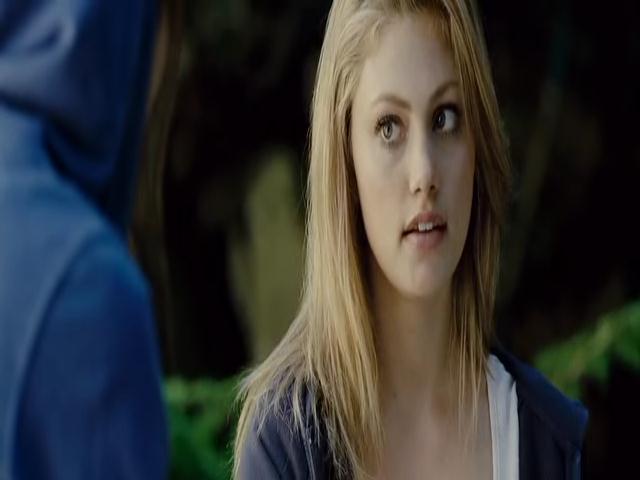 VampireDiariesWorld-dot-org_TomorrowWhenTheWarBegan-0884.jpg