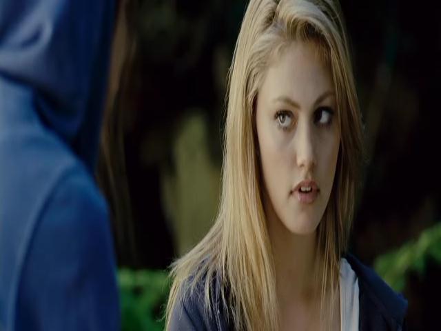 VampireDiariesWorld-dot-org_TomorrowWhenTheWarBegan-0887.jpg