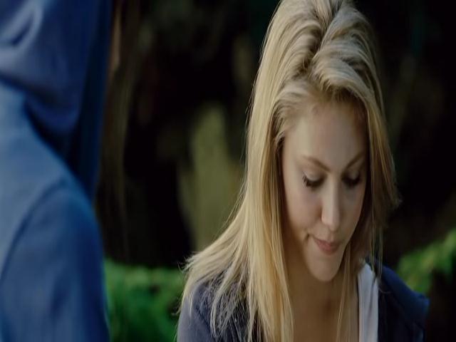 VampireDiariesWorld-dot-org_TomorrowWhenTheWarBegan-0901.jpg